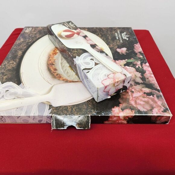 Christopher Stuart Cake Platter w/Server Royal Gold Bone China Cookie Plate - Picture 3 of 10